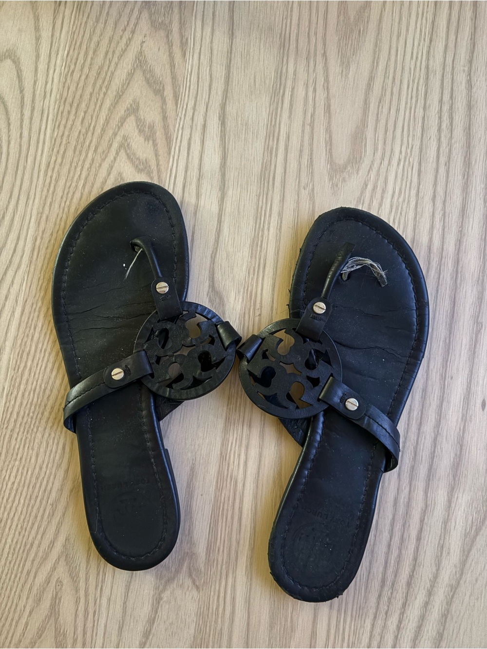 Tory Burch Black Women's Leather Circle-Emblem Slide Sandals